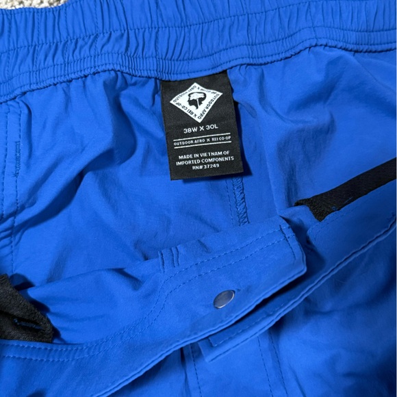 Men's Hiking Pants - Picture 3 of 5